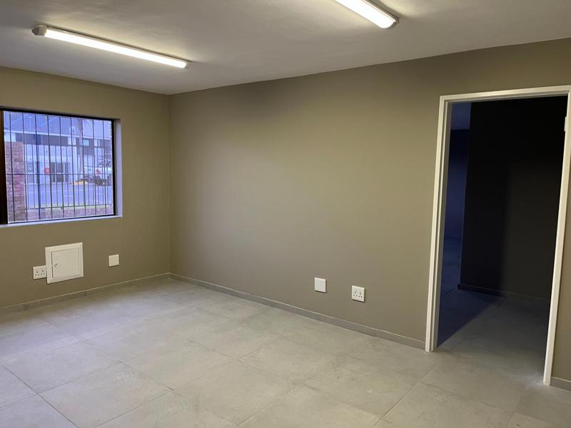 To Let Commercial Property for Rent in Montague Gardens Western Cape